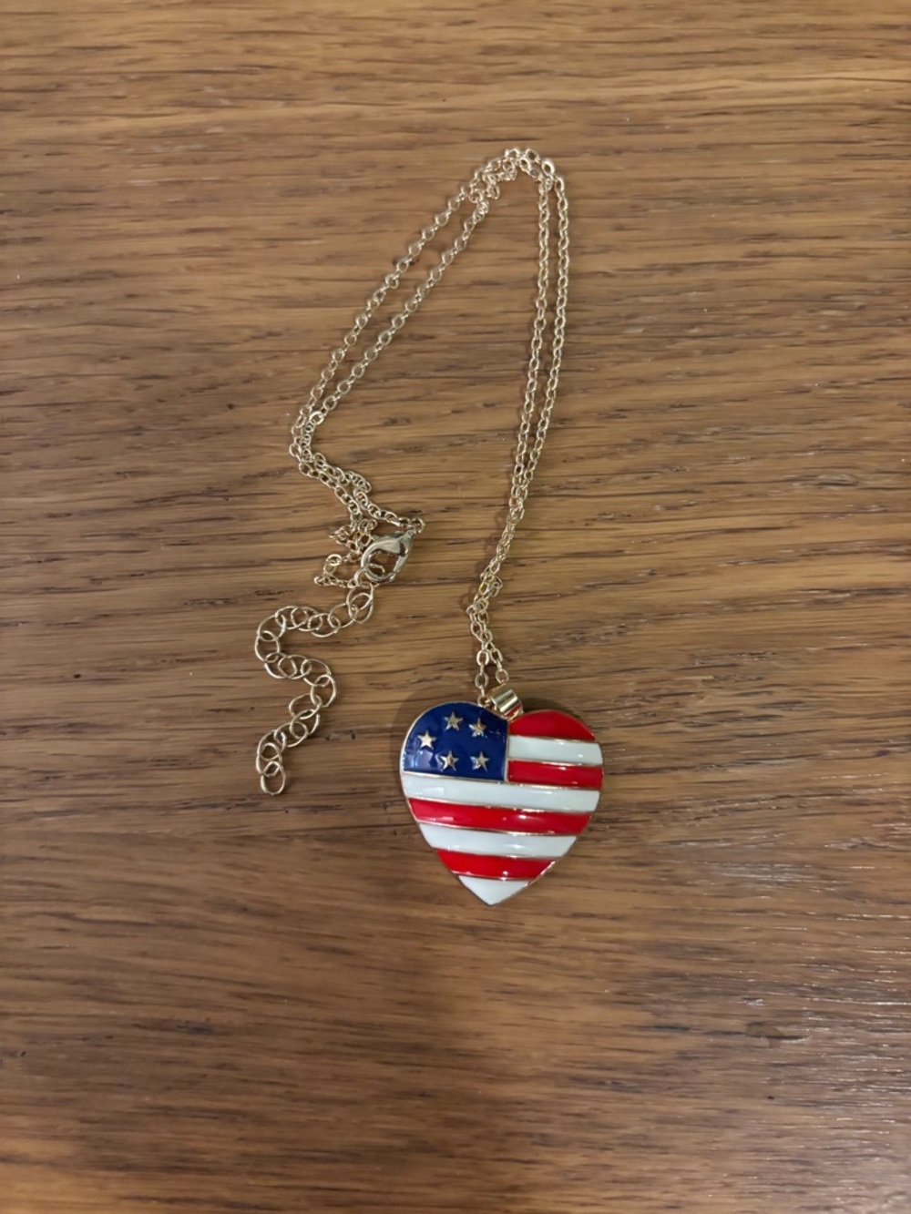 Patriotic Heart Pendant Necklace Gold Tone Red White Blue 5th of July NEW - Picture 5 of 6